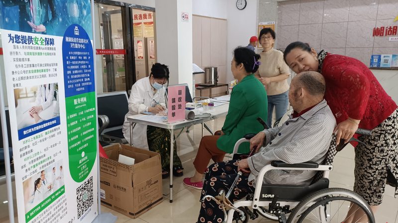 关于婚检和孕前检查的顺序，并没有统一的规定。一般来说，可以根据以下情况来决定：